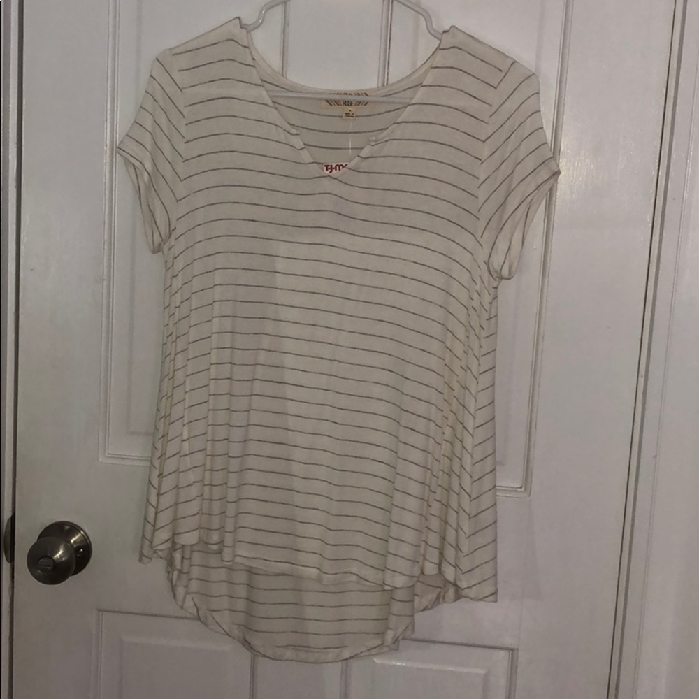 basic tshirt